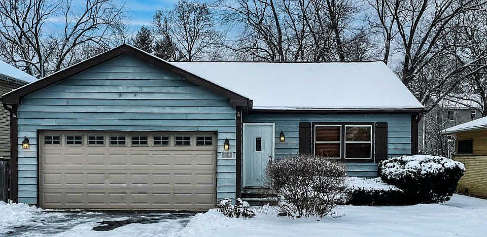 1st image of 26286 N Hickory Ave