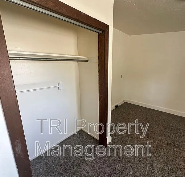 1453 1/2 10th Ave — Photo 10