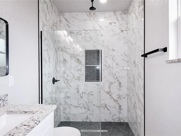 769 Memorial Dr — Photo 14