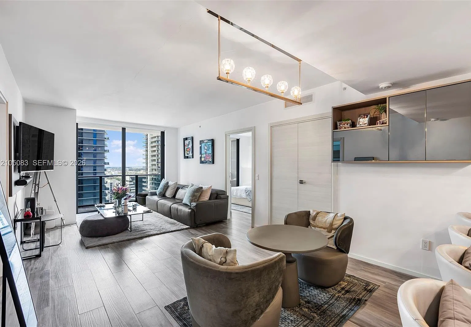 801 Sma Residences Condo — Photo 4