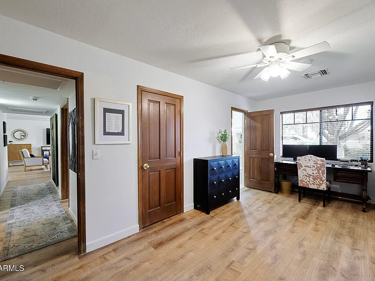 1708 E Montebello Ave — Photo 11