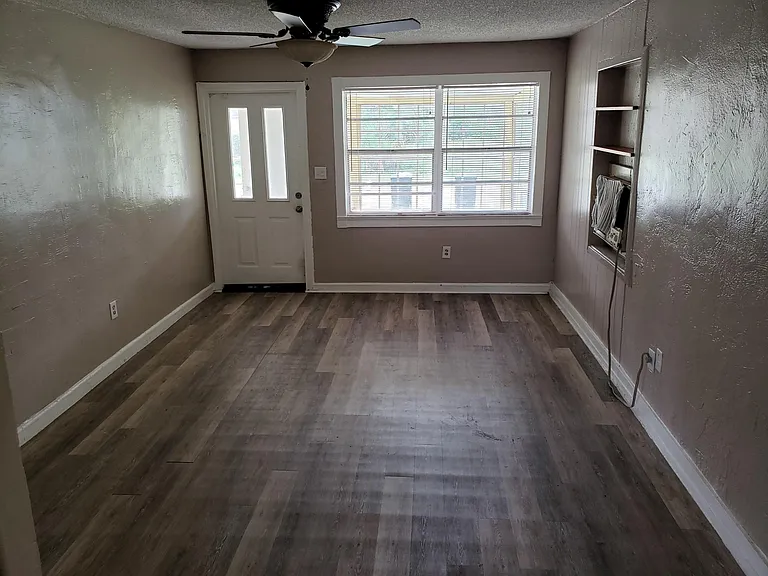 139 S Pine Hills Rd — Photo 7