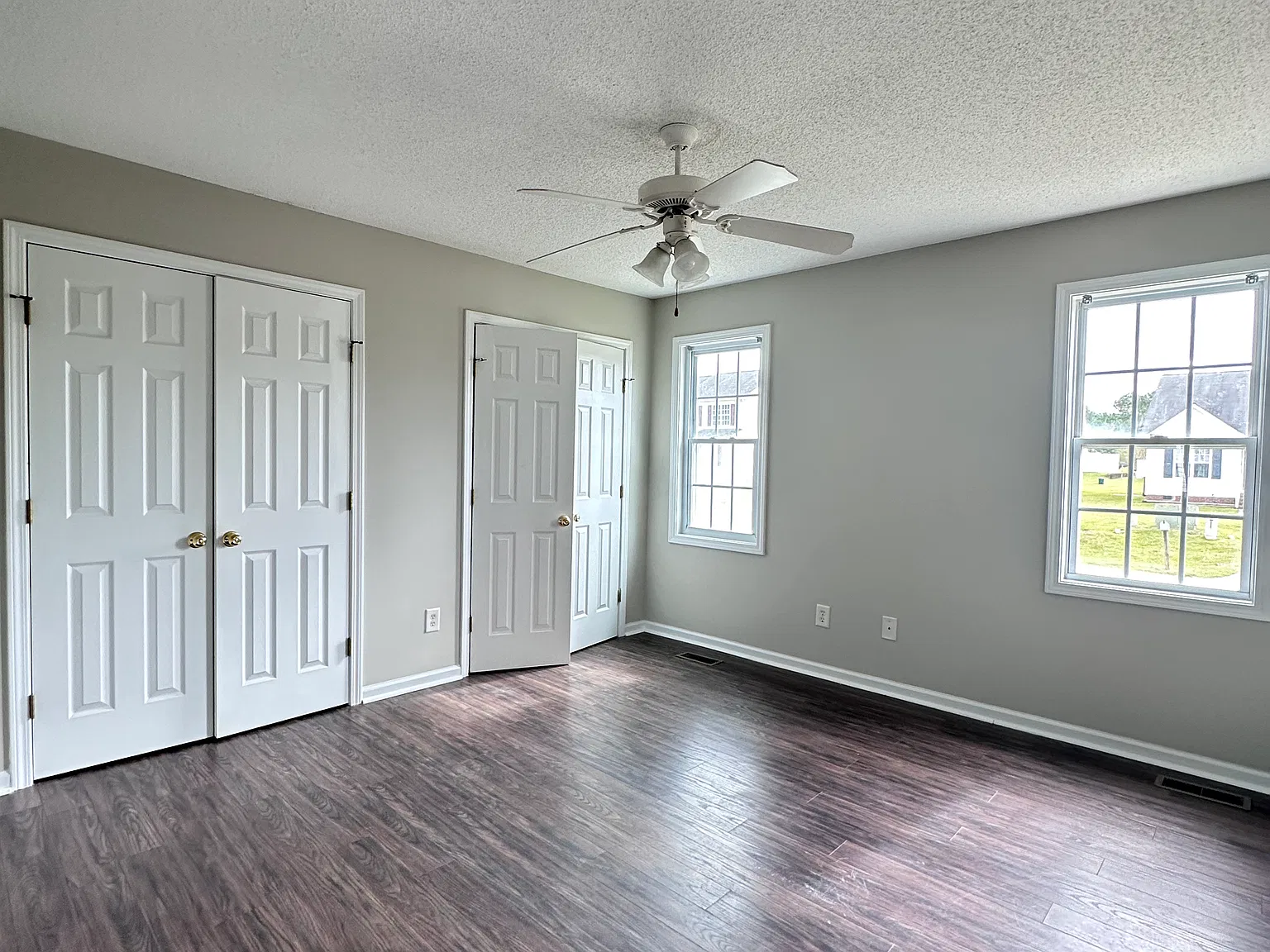 4 bed, 1590 sqft, $1,800 — Photo 2