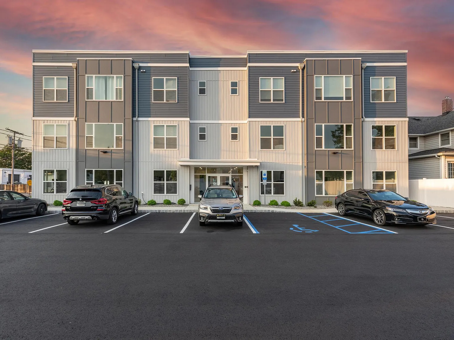 15 W Lincoln Ave — Photo 3
