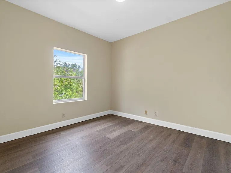 809 Talia Cir #809 — Photo 12