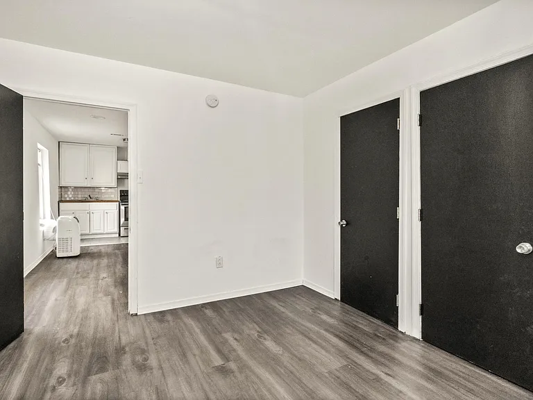 4230 Chestnut St — Photo 1