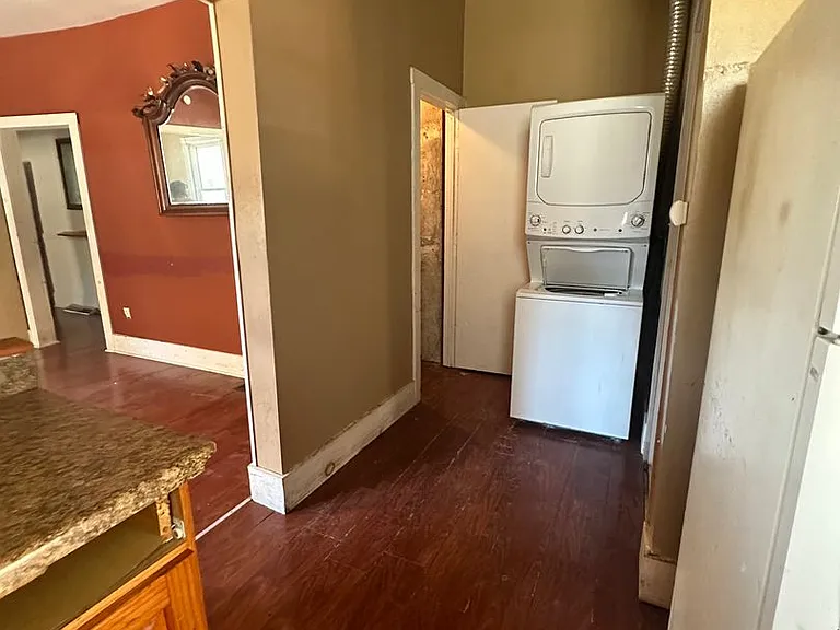 502 Cherokee St — Photo 5