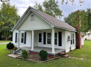 229 E Foster Ave, Medina, TN 38355