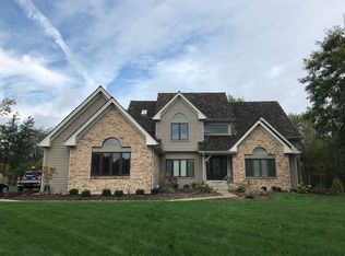 36616 N Mill Creek Dr, Gurnee, IL 60031