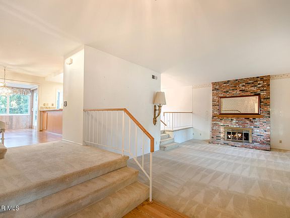 5th image of 425 Massey St
