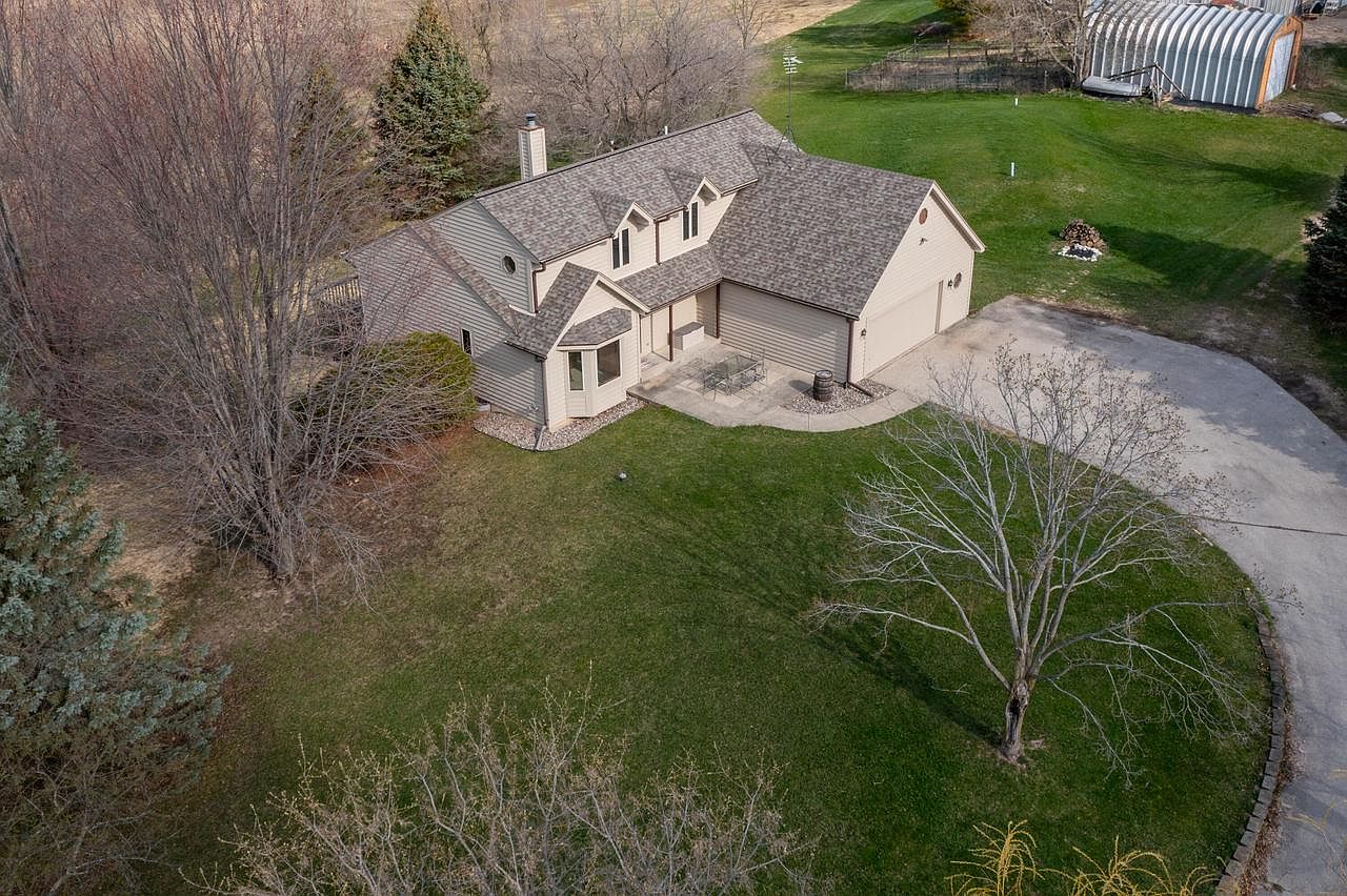 W2744 Lafollette Rd, Neosho, WI 53059 Zillow