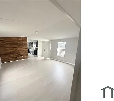 13 Camden Dr — Photo 3