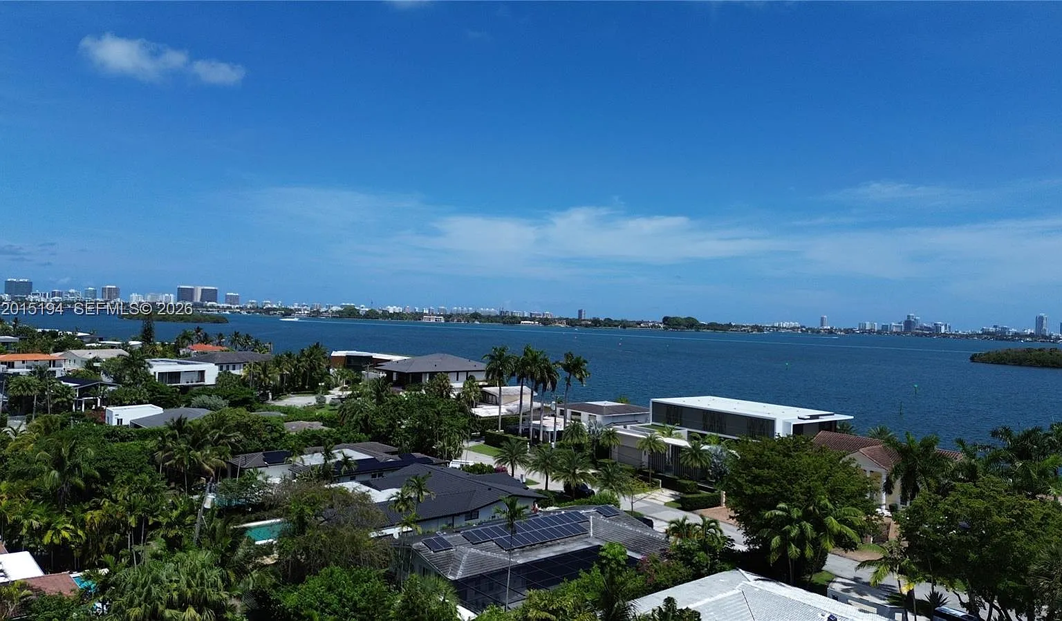 3 bed, 2388 sqft, $12,700 — Photo 2