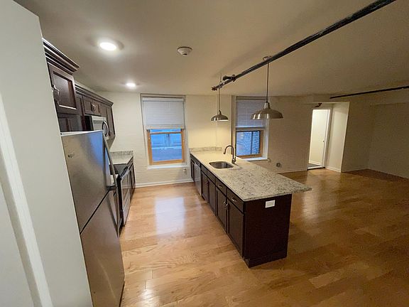 3rd image of 420 Broadway #301