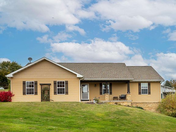 2nd image of 725 Tanzanite Dr