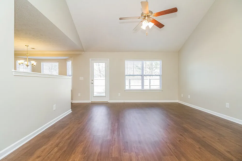 4 bed, 3.0 bath, 1804 sqft, $2,350 — Photo 3