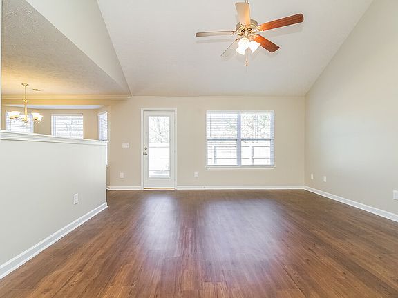 3rd image of 327 Sarava Ln
