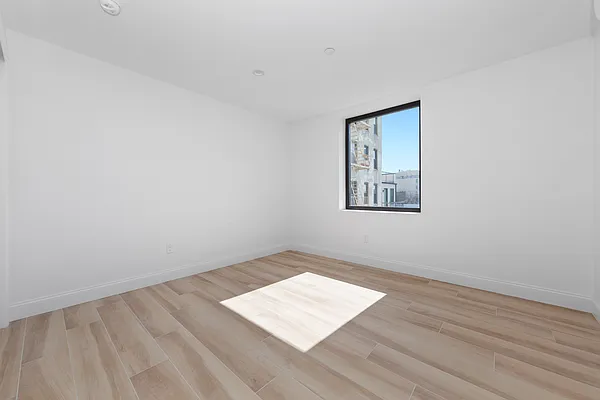 Rented by NY Space Finders Inc. | media 5