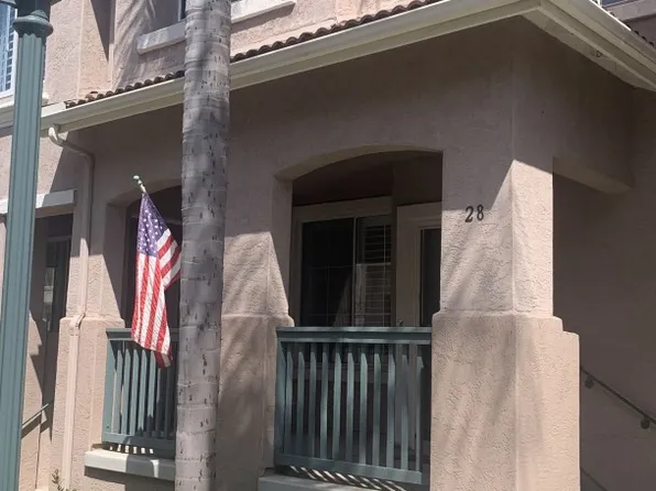974 Camino De La Reina Unit 28, San Diego, CA 92108