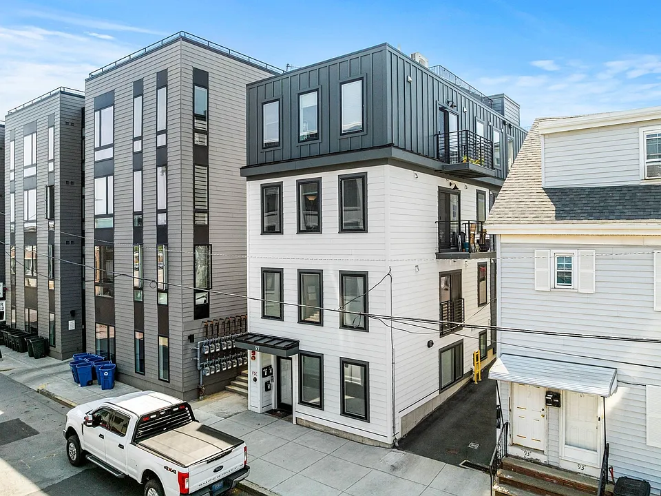97 Condor St #5