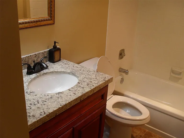5530 NW 44th St #418C — Photo 27