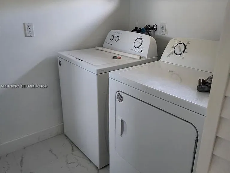 1445 Grant St #A — Photo 17