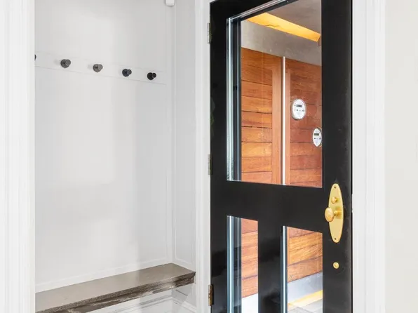 630 Hudson Street image 41 of 50