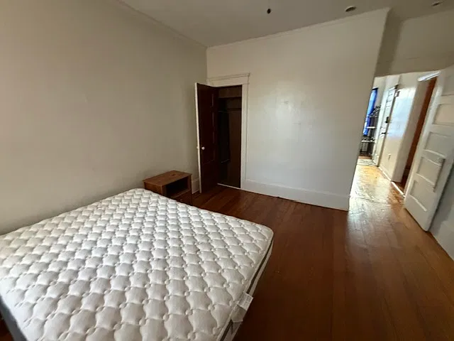 1 bed, $1,200 — Photo 2