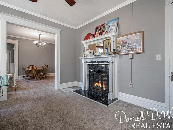 4th image of 1067 Bridge St NW