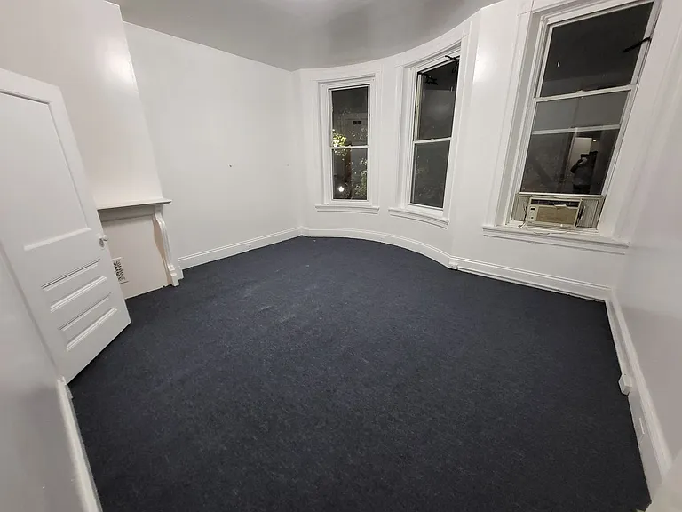 2102 N Charles St — Photo 4