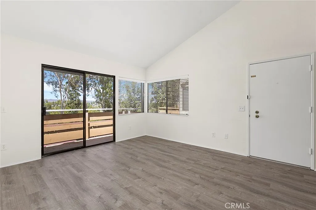 1 bed, 687 sqft, $2,000 — Photo 3