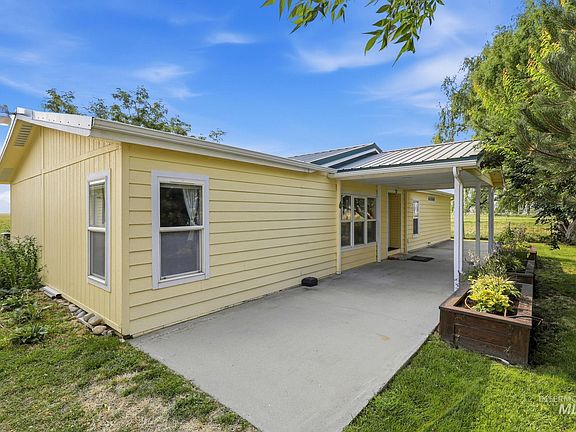 2nd image of 3110 Star Ln