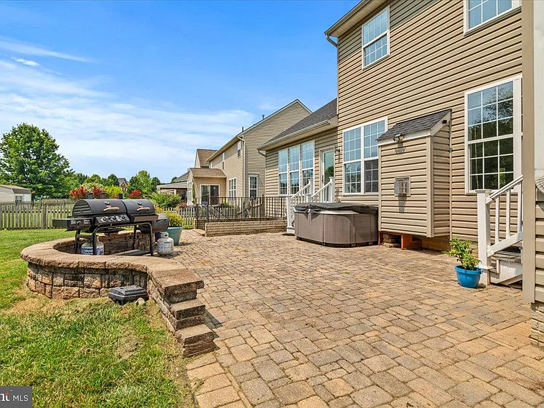 2619 Inwood Dr — Photo 39