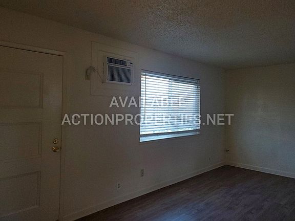 4th image of 1006 Circuit Dr #A1