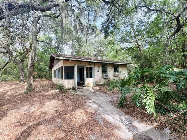 131 Emerald Pl, Interlachen, FL 32148