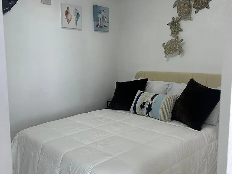 2829 Indian Creek Dr #605 — Photo 6