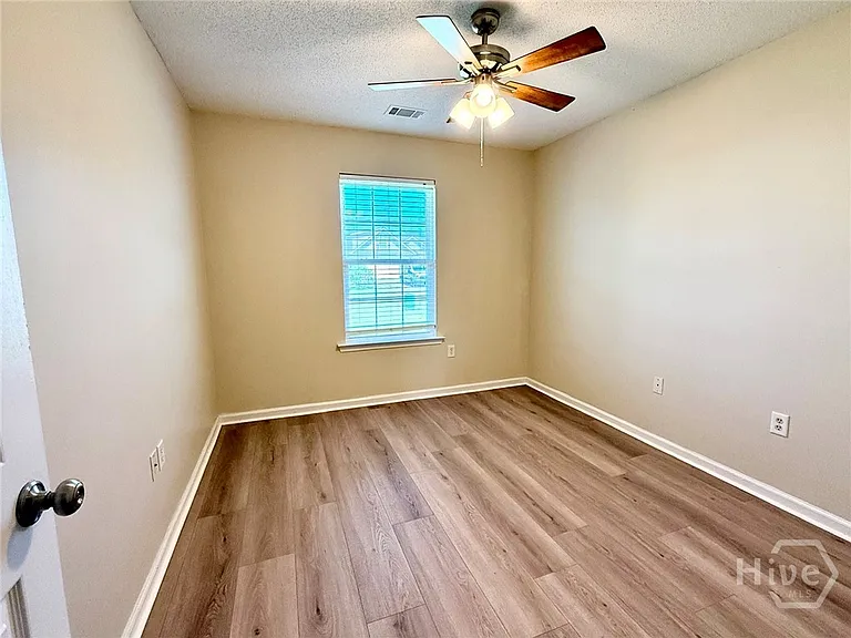 204 Standing Pine Cir — Photo 11