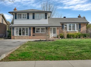192 Delmar Dr, Hamilton, ON L9C 1J9