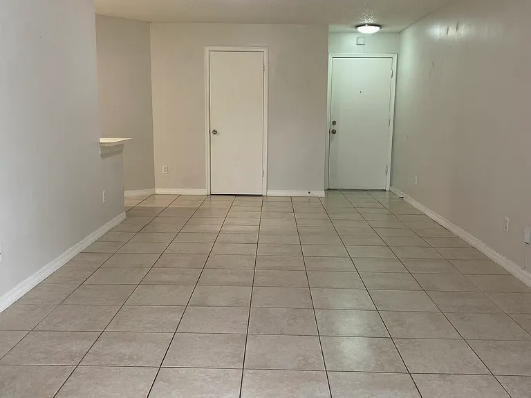 3958 Atrium Dr — Photo 40