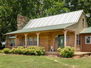 240 Locust Ln, Tuscumbia, AL 35674
