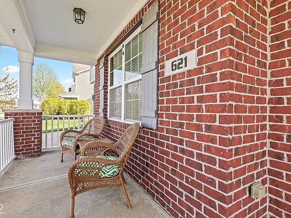 5th image of 621 Sonoma Ln