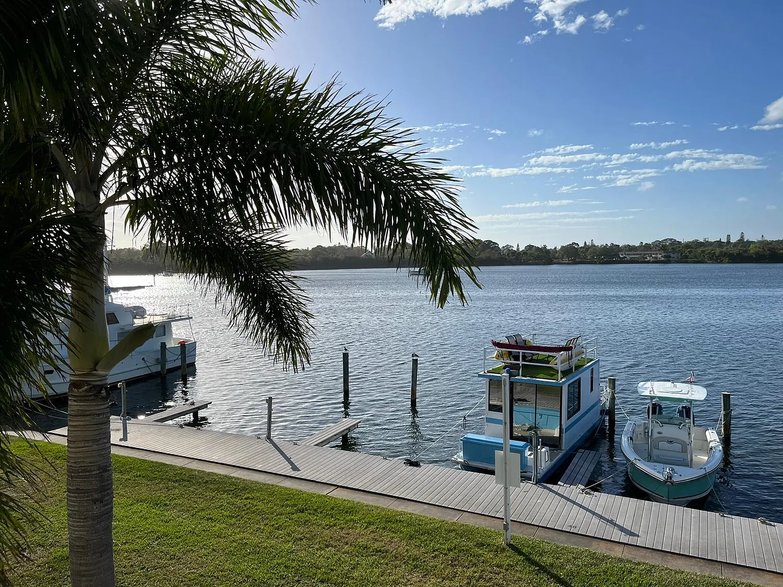 117 Pompano Dr SE — Photo 3