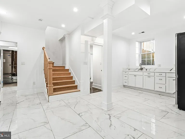 6218 Suitland Rd — Photo 39