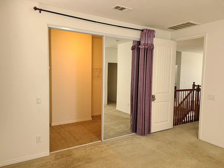 6751 Heathgrove Dr — Photo 8