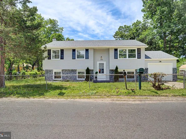 303 Bayberry St, Browns Mills, NJ 08015