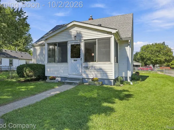 1645 E Evelyn Ave, Hazel Park, MI 48030