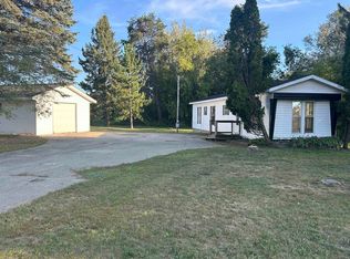 217 Pine Ave, Crivitz, WI 54114