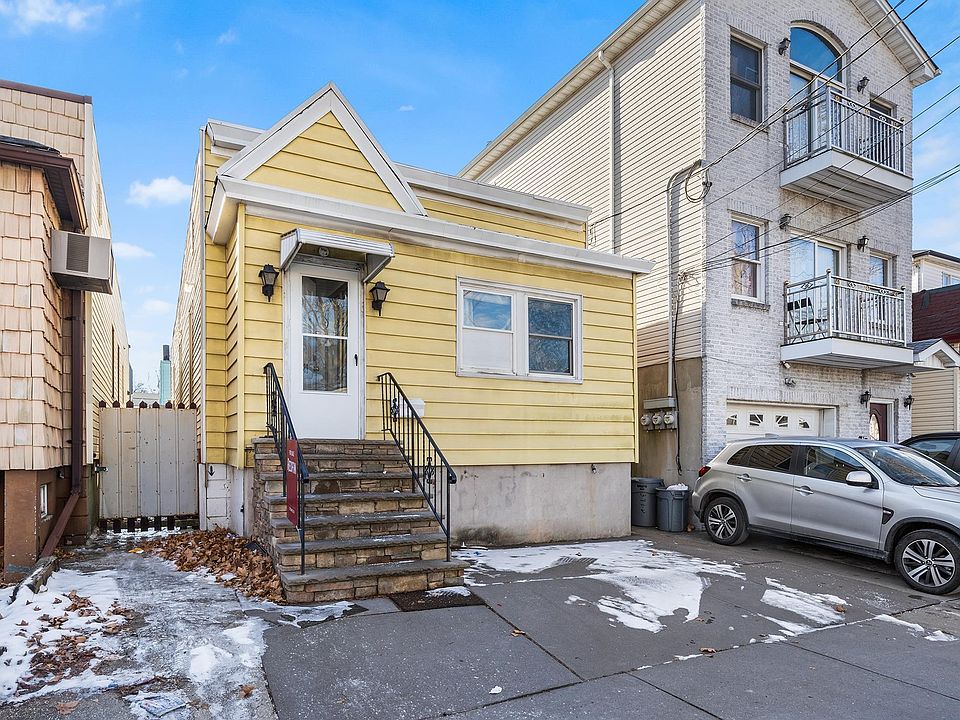 1st image of 389 Virginia Ave