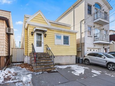 389 Virginia Ave, Jersey City, NJ, 07304