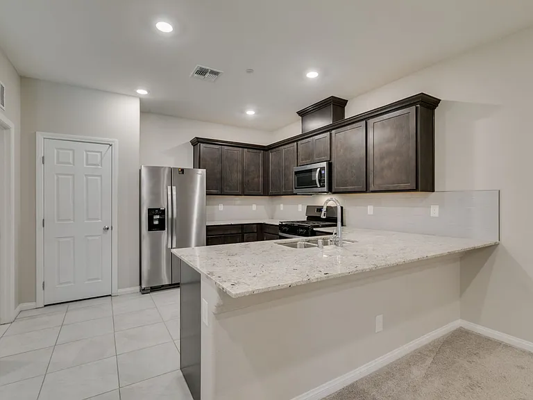 2604 Ercolano St — Photo 23